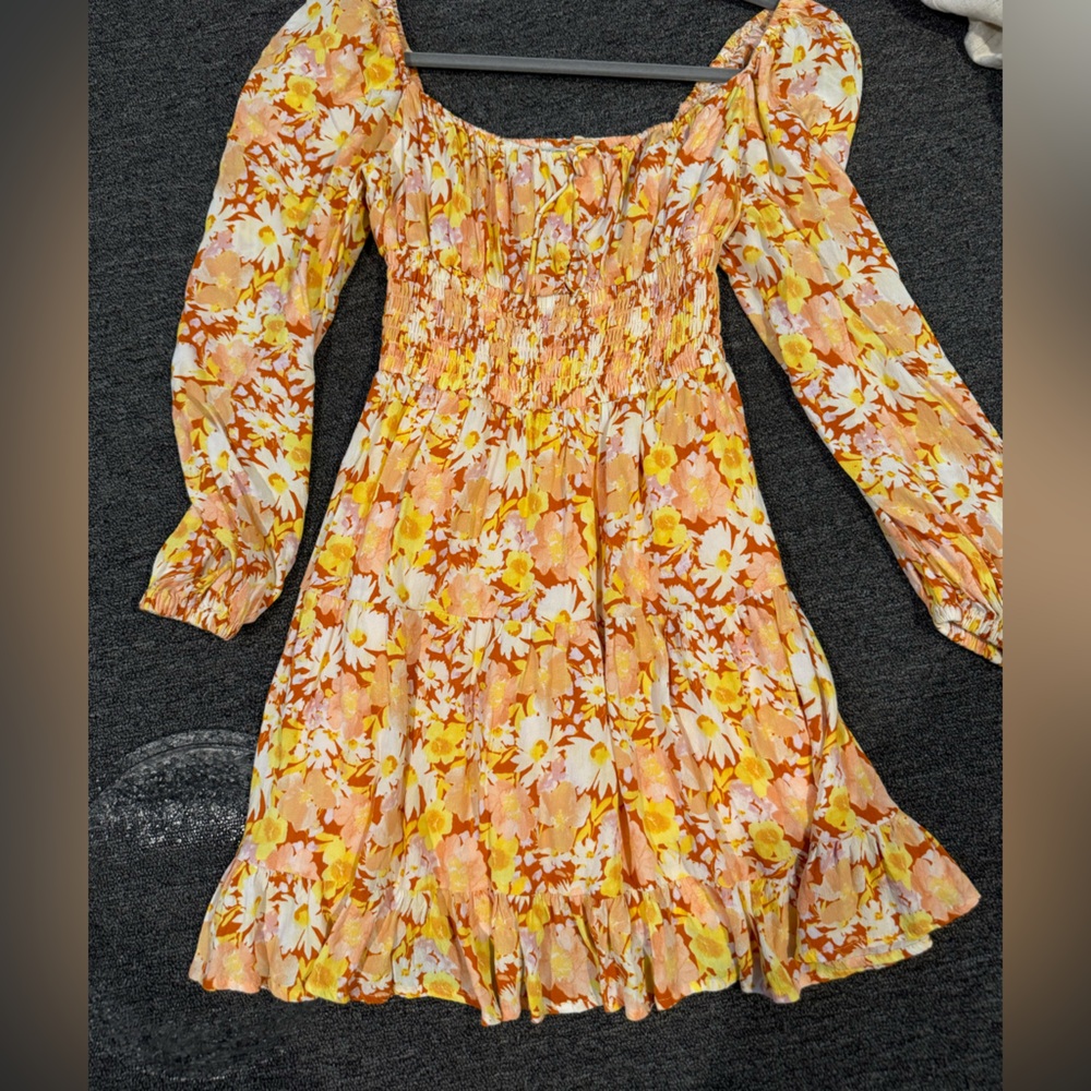 Star Space Floral Dress Size Small